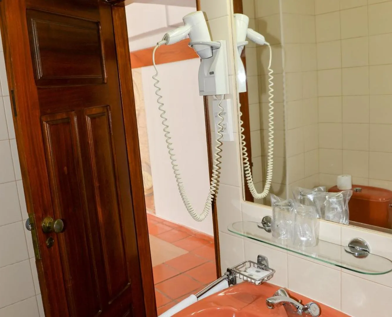 Lagosmar Story Hotel 2*, Lagos